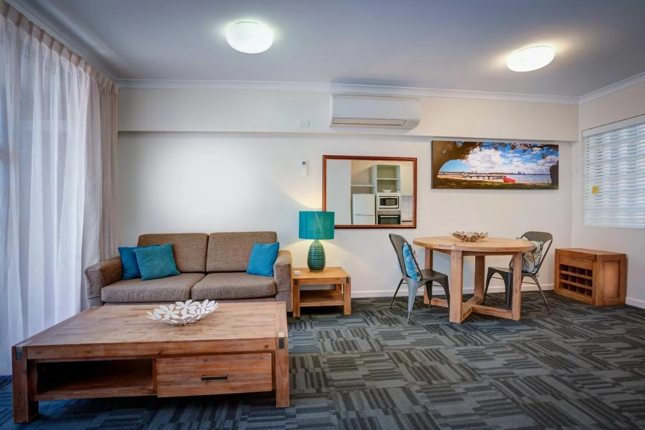 Broadwater Resort Como Perth Apart Otel