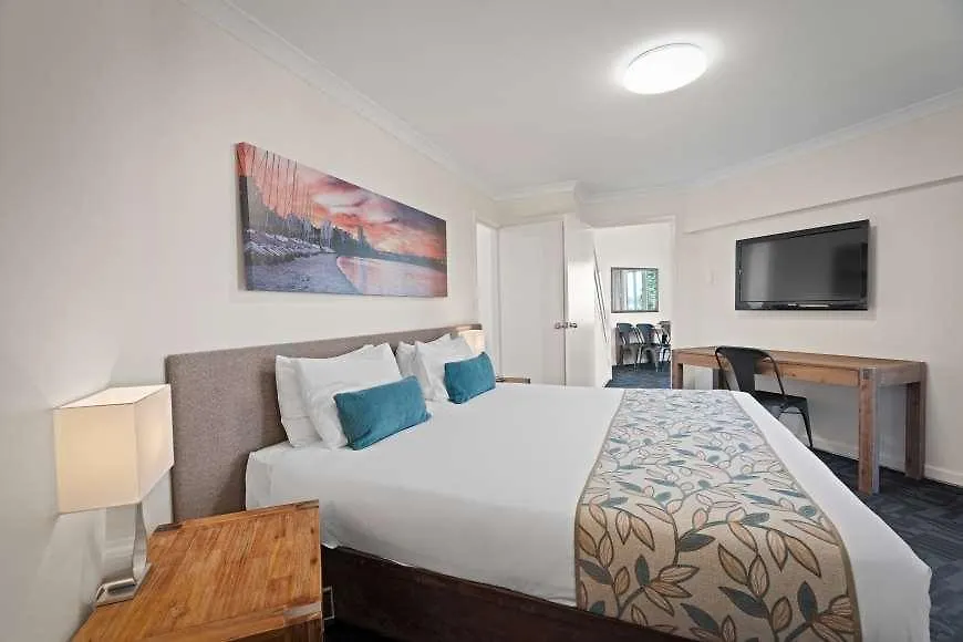 Broadwater Resort Como Perth 4*,  Avustralya