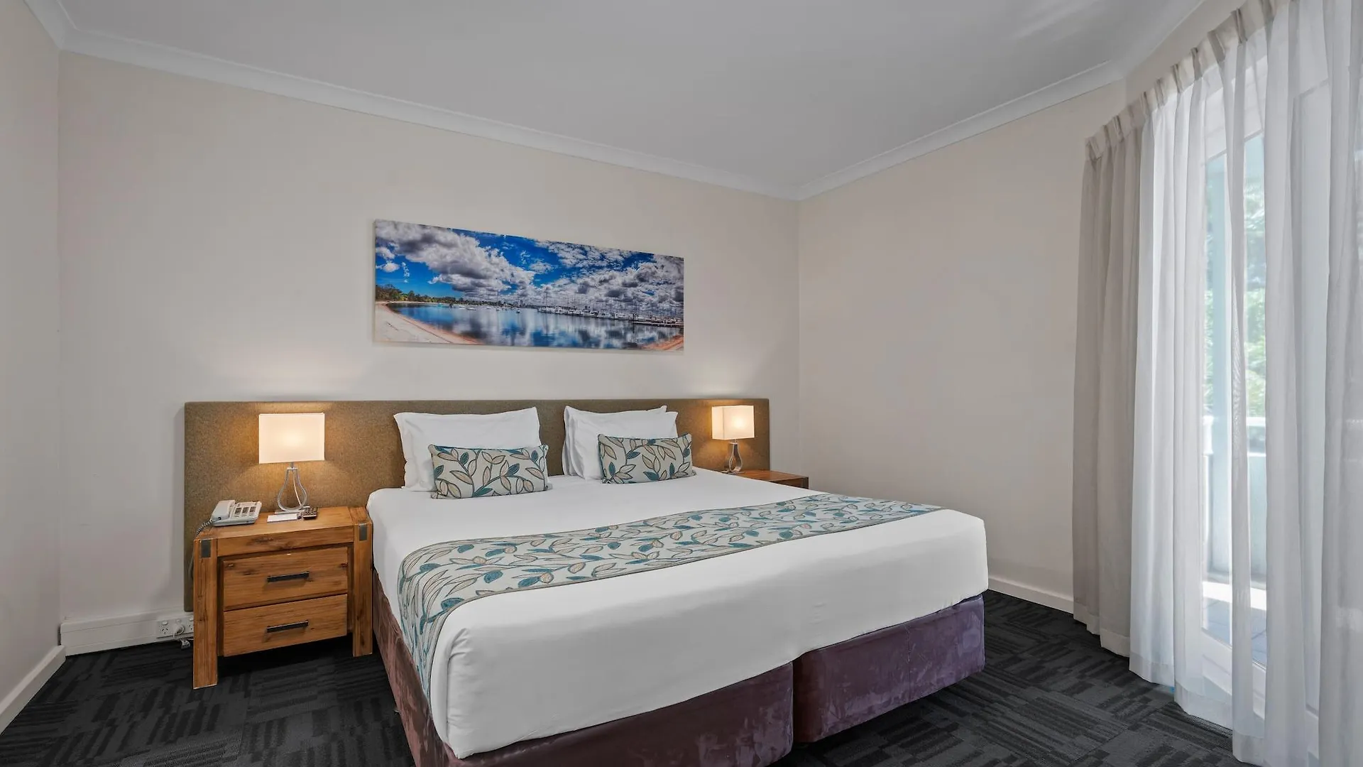 Broadwater Resort Como Perth 4*,