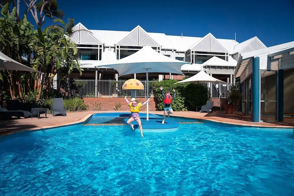 Broadwater Resort Como Perth